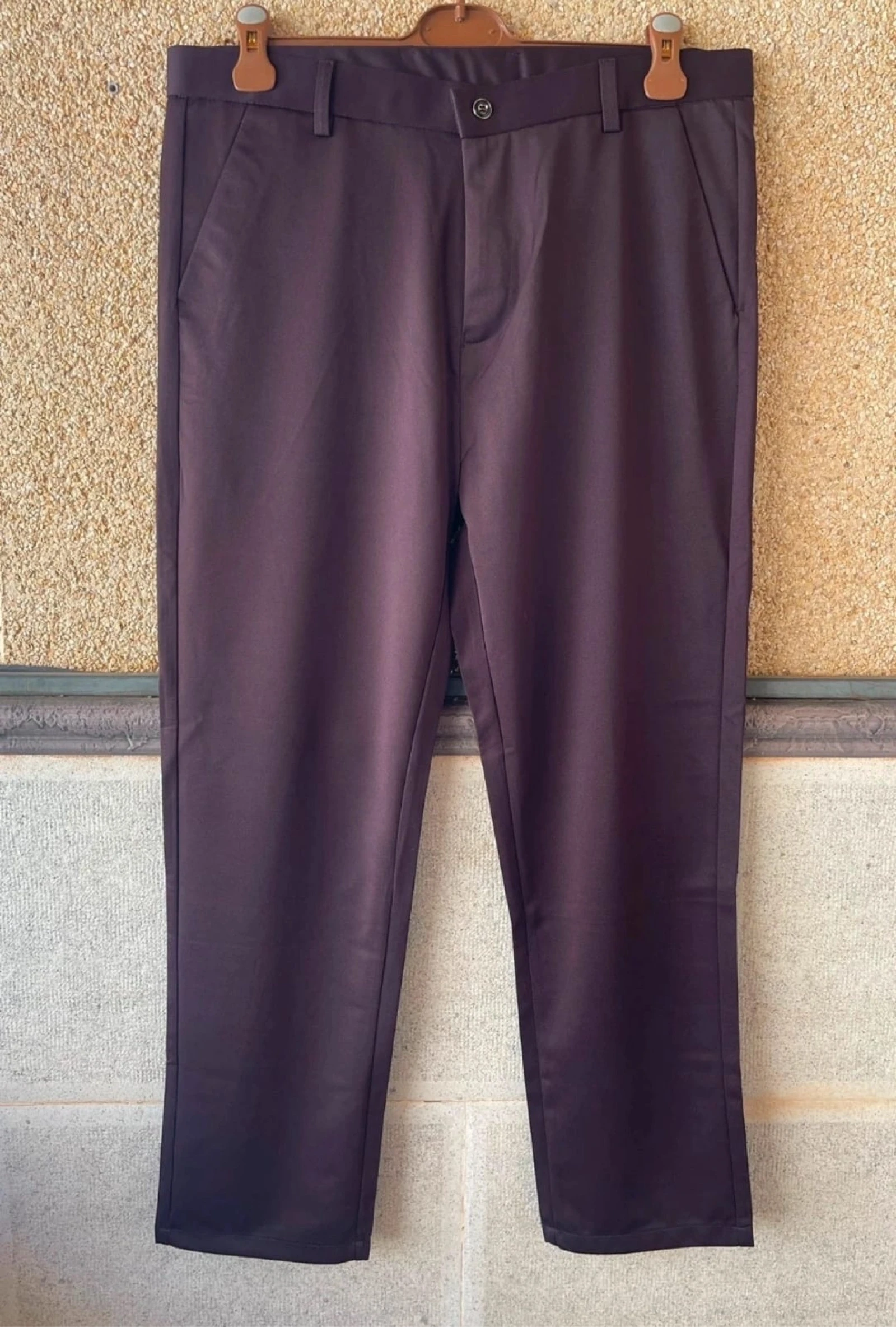 Pantalón de Vestir Burdeos Hombre • Chino Recto XL / 46